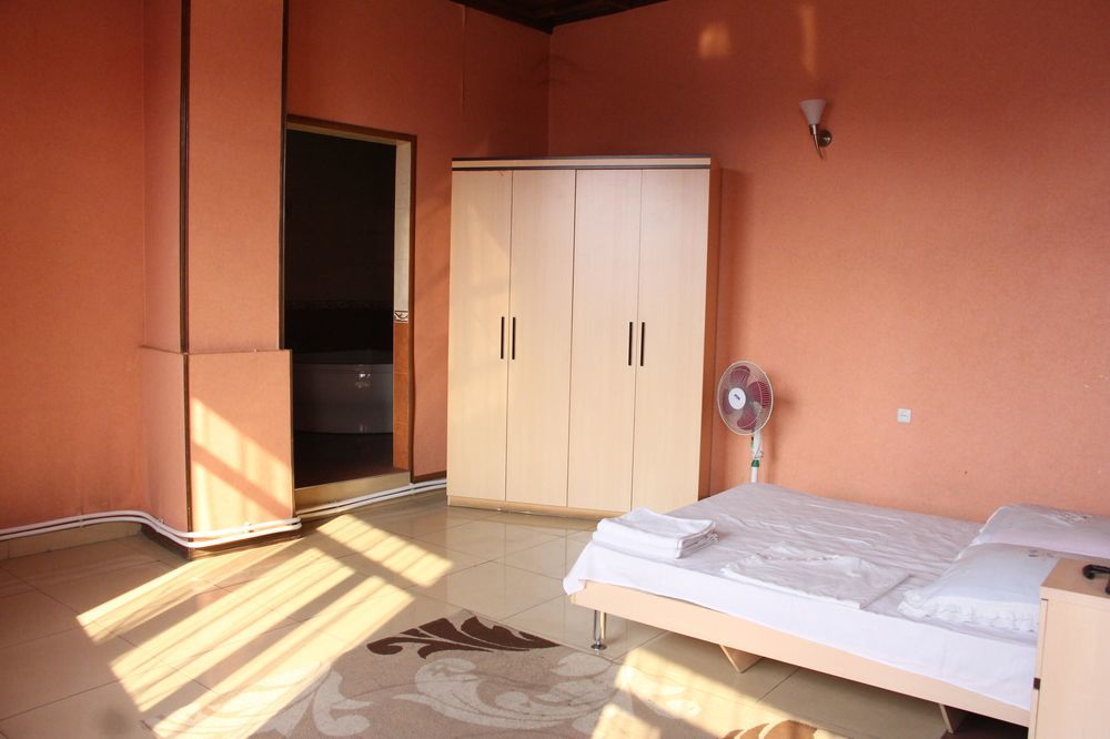 Aratta Hotel Argavand Exterior photo